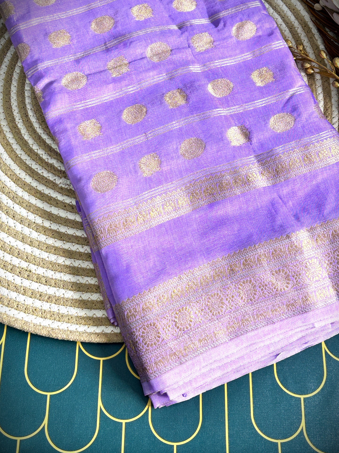 Russian Silk with all over butti and bentex border | Lavender | Maguvaa Sarees
