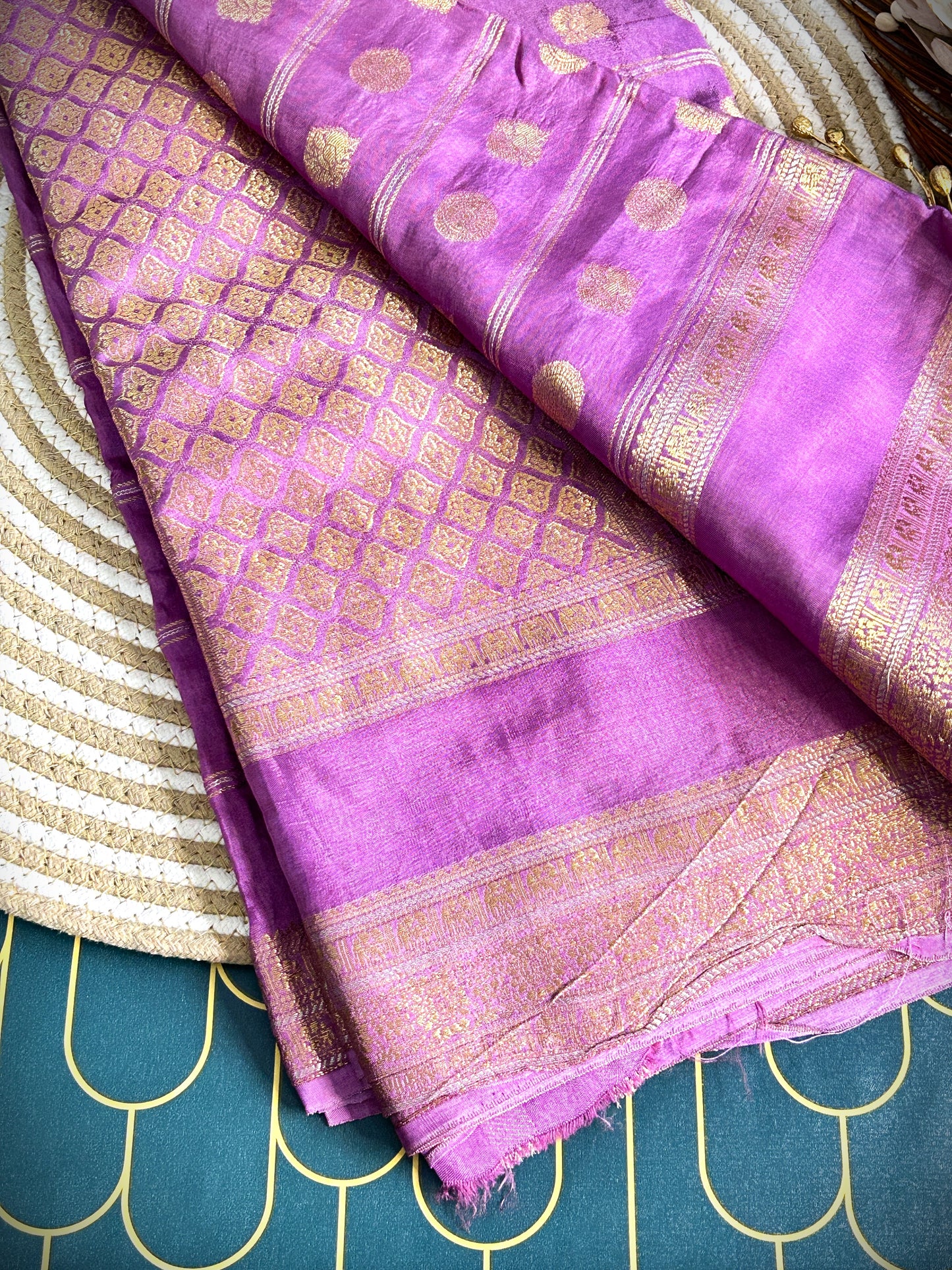 Russian Silk with all over butti and bentex border | Mauve | Maguvaa Sarees